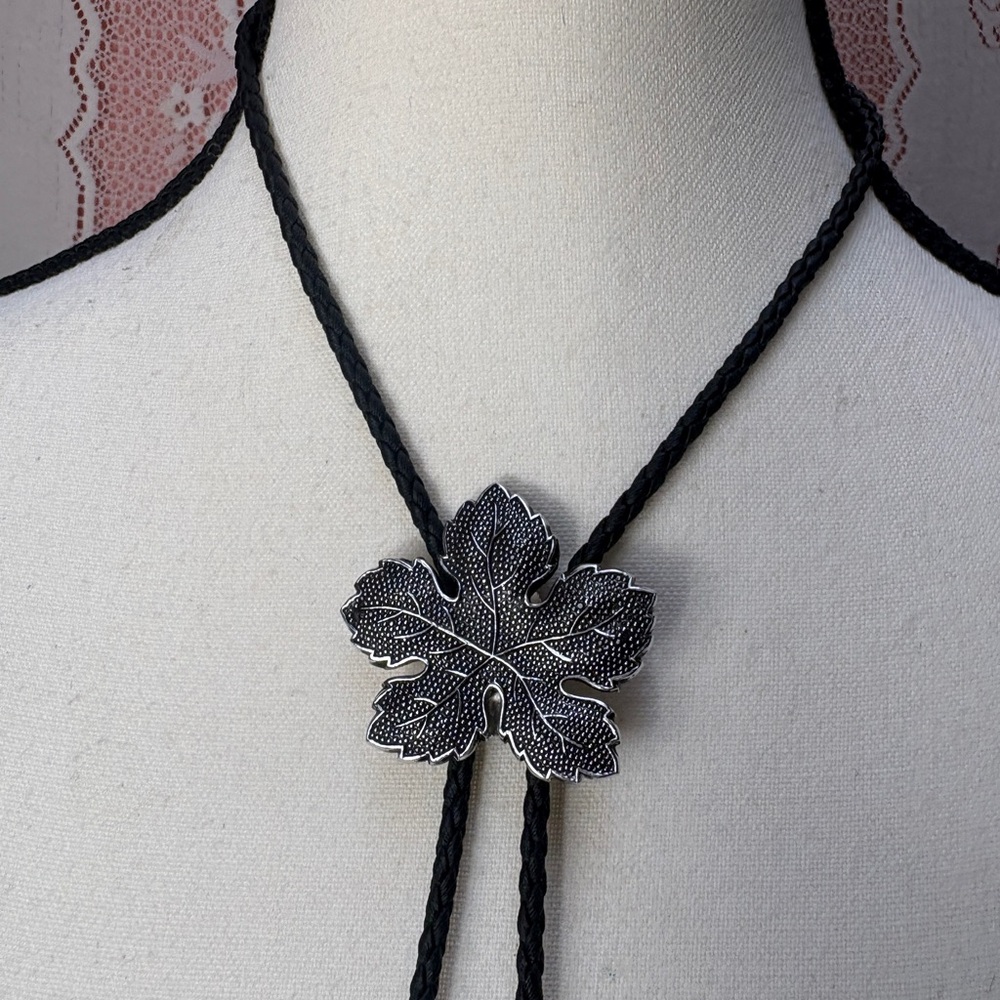 Artisan Silver Leaf Bolo Tie - Picture 5 of 7